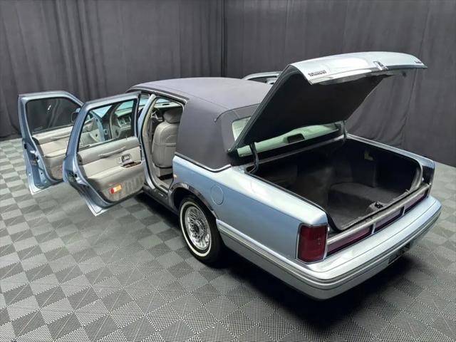 1997 Lincoln Town Car Executive