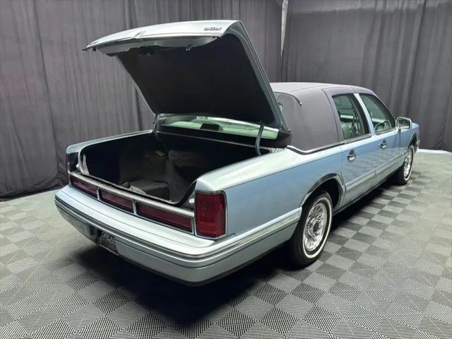 1997 Lincoln Town Car Executive