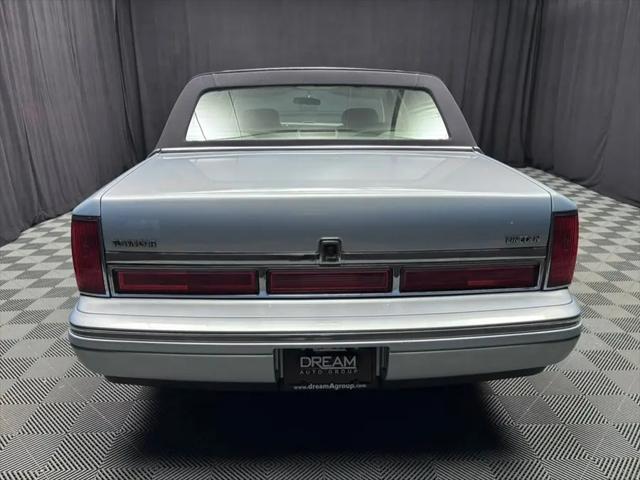 1997 Lincoln Town Car Executive