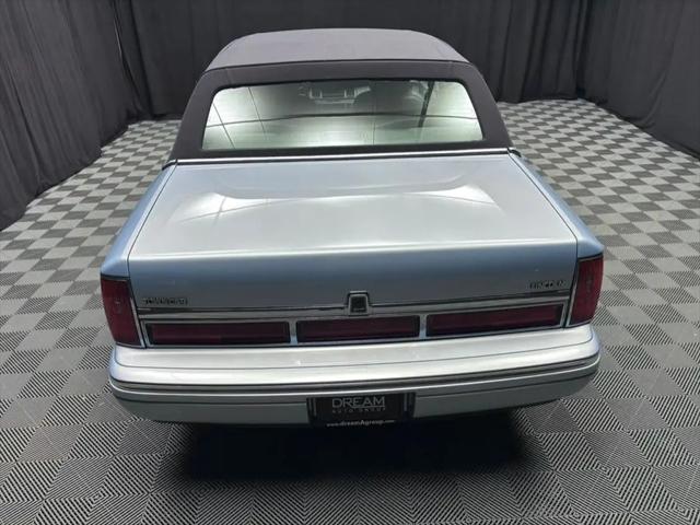 1997 Lincoln Town Car Executive