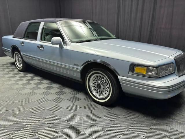 1997 Lincoln Town Car Executive