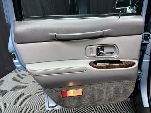 1997 Lincoln Town Car Executive