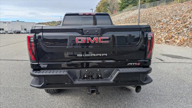2024 GMC Sierra 3500HD 4WD Crew Cab Long Bed AT4