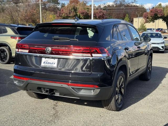 2026 Volkswagen Atlas Cross Sport SE with Technology