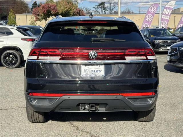 2026 Volkswagen Atlas Cross Sport SE with Technology