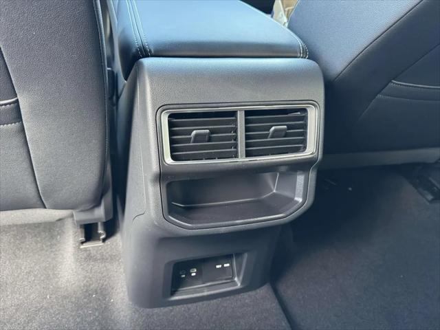 2026 Volkswagen Atlas Cross Sport SE with Technology