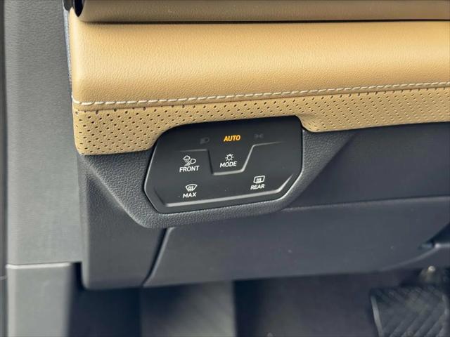 2026 Volkswagen Atlas Cross Sport SE with Technology