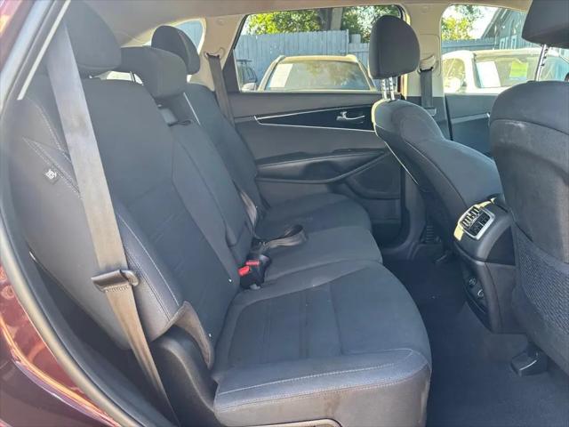 2019 Kia Sorento 3.3L LX