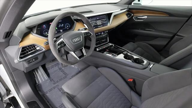 2023 Audi e-tron GT Premium Plus quattro