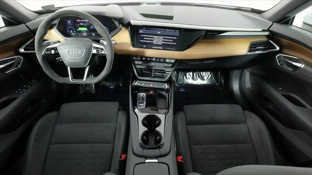 2023 Audi e-tron GT Premium Plus quattro