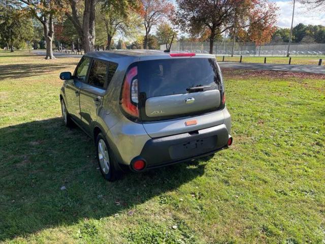 2016 Kia Soul Base
