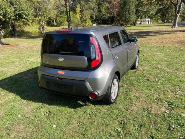 2016 Kia Soul Base