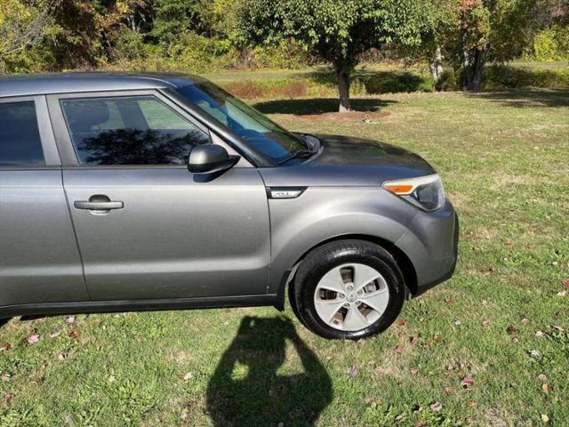 2016 Kia Soul Base