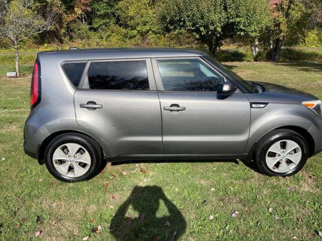 2016 Kia Soul Base