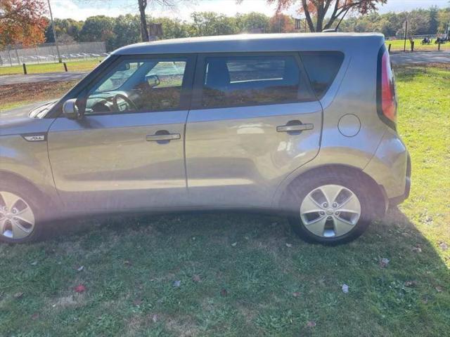 2016 Kia Soul Base