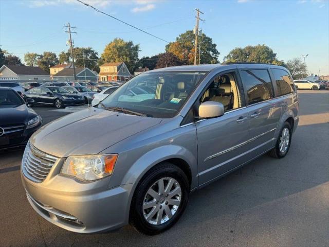 2014 Chrysler Town & Country Touring
