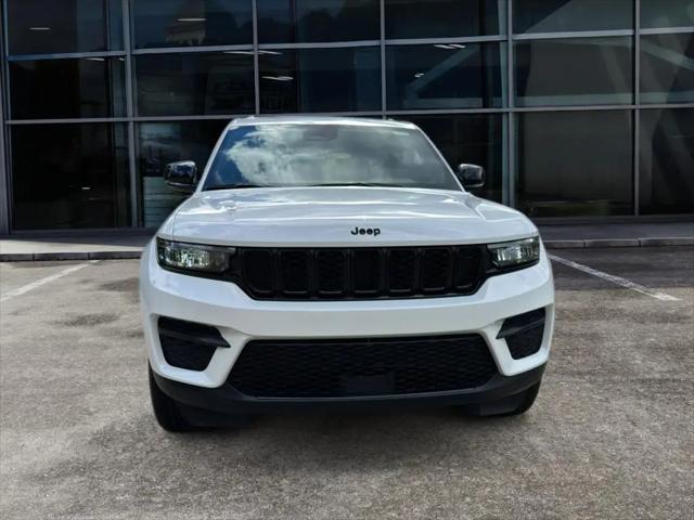 2025 Jeep Grand Cherokee Altitude X 4x2