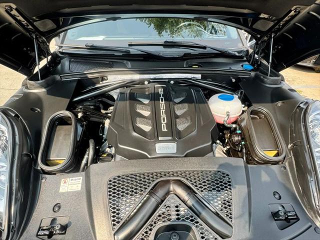 2017 Porsche Macan S