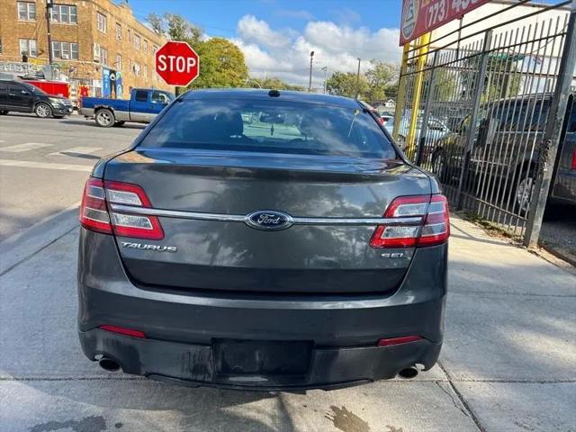 2015 Ford Taurus SEL