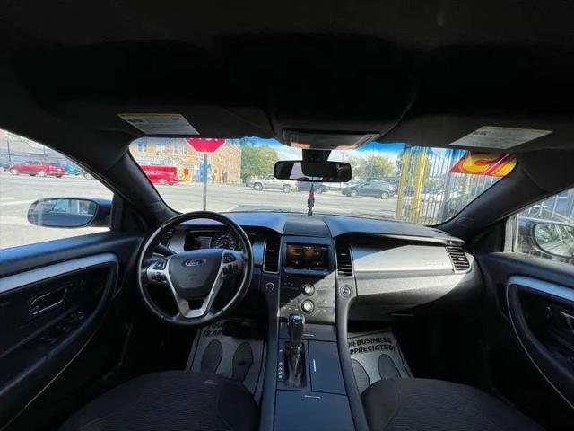 2015 Ford Taurus SEL