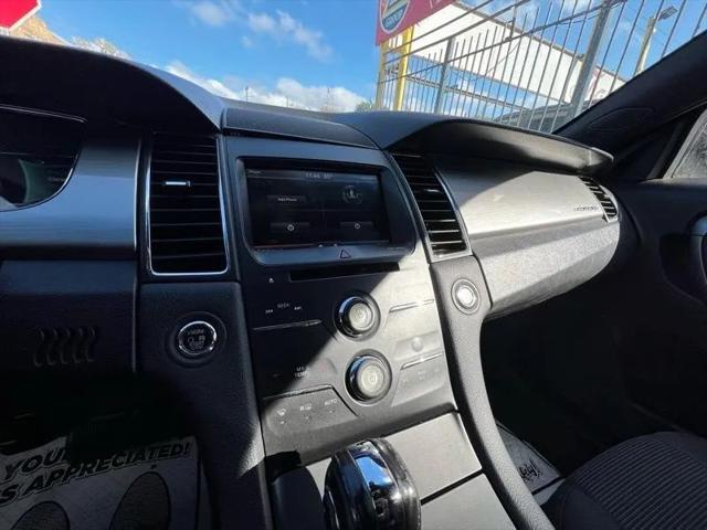 2015 Ford Taurus SEL