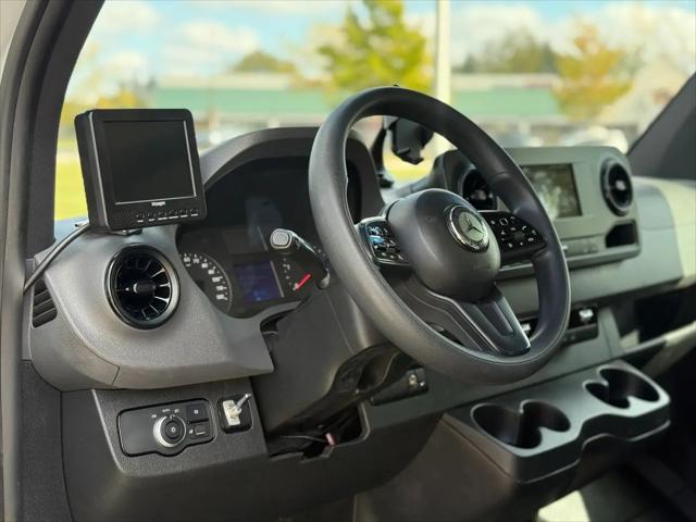 2019 Freightliner Sprinter Standard Roof V6