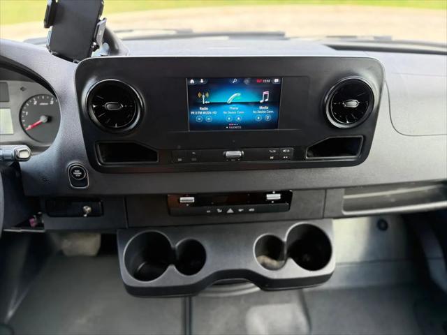 2019 Freightliner Sprinter Standard Roof V6