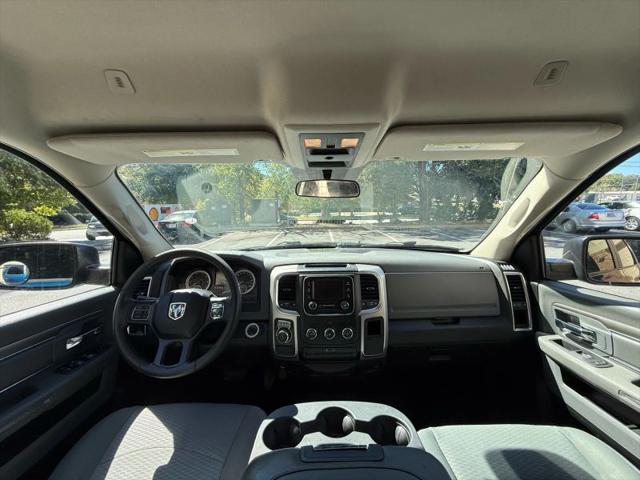 2019 Ram 1500 Classic SLT Crew Cab 4x2 6'4" Box