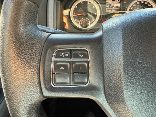 2019 Ram 1500 Classic SLT Crew Cab 4x2 6'4" Box