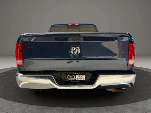 2019 Ram 1500 Classic SLT Crew Cab 4x2 6'4" Box
