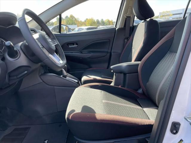 2025 Nissan Versa 1.6 SR