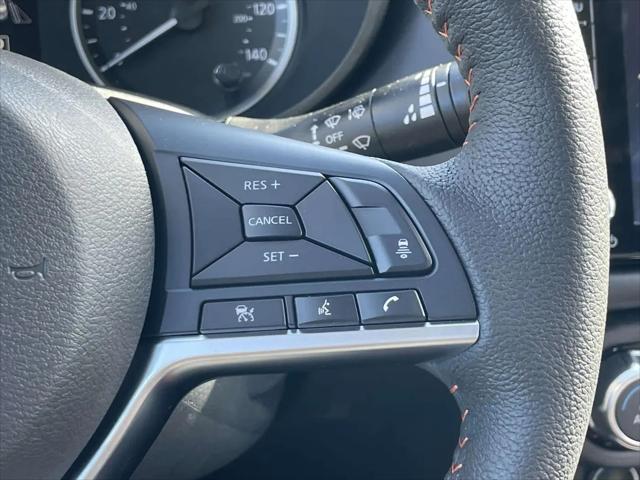2025 Nissan Versa 1.6 SR