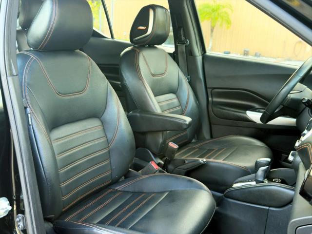 2019 Nissan Kicks SR