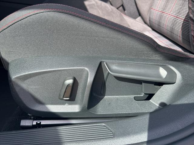 2024 Volkswagen Golf GTI 2.0T S