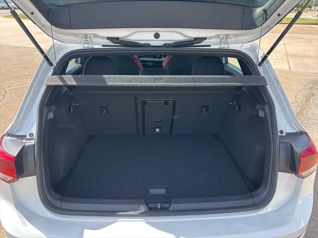 2024 Volkswagen Golf GTI 2.0T S