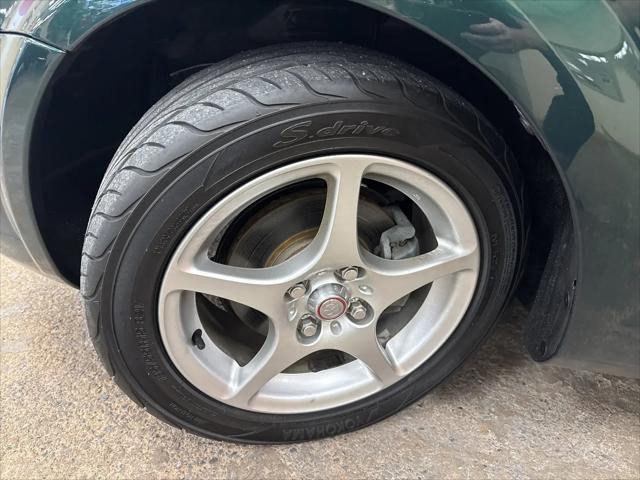 2002 Toyota MR2 Spyder Base