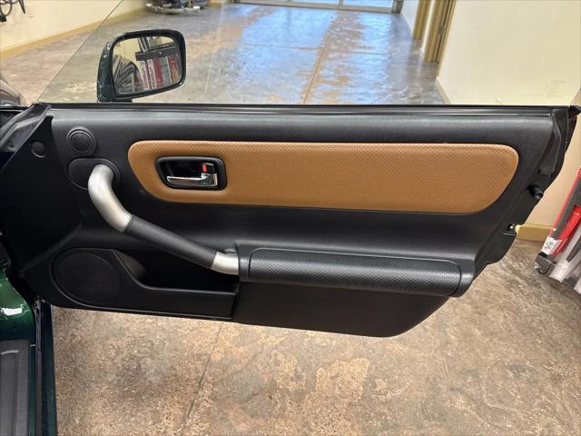 2002 Toyota MR2 Spyder Base