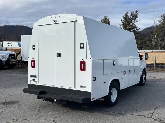 2026 Ford E-350 Cutaway E-Series Cutaway