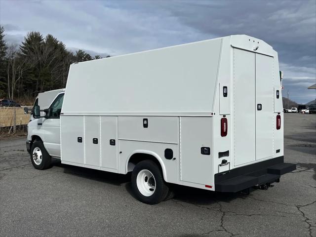 2026 Ford E-350 Cutaway E-Series Cutaway