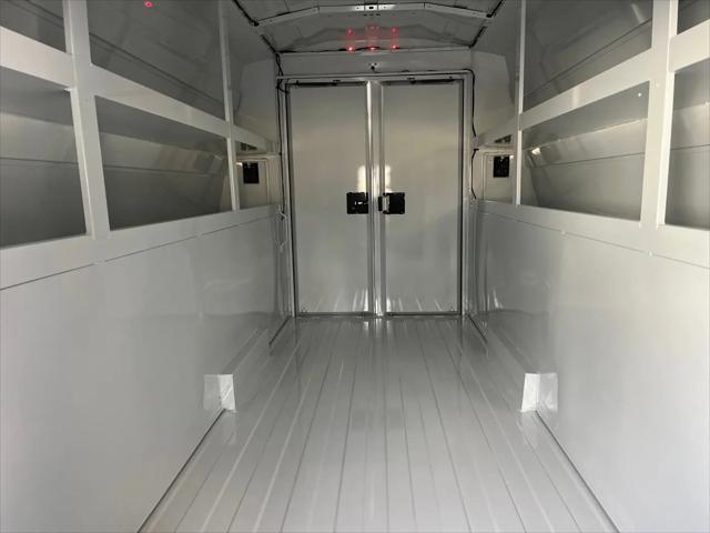 2026 Ford E-350 Cutaway E-Series Cutaway