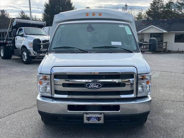 2026 Ford E-350 Cutaway E-Series Cutaway