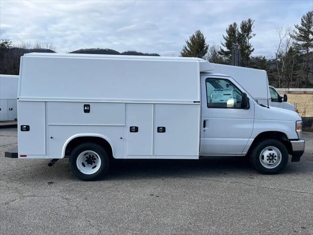 2026 Ford E-350 Cutaway E-Series Cutaway
