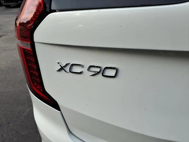 2026 Volvo XC90 Ultra, B6 AWD Gas (mild hybrid), Gasoline, Bright, 7 Seats