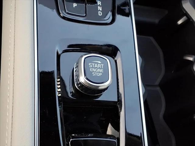 2026 Volvo XC90 Ultra, B6 AWD Gas (mild hybrid), Gasoline, Bright, 7 Seats