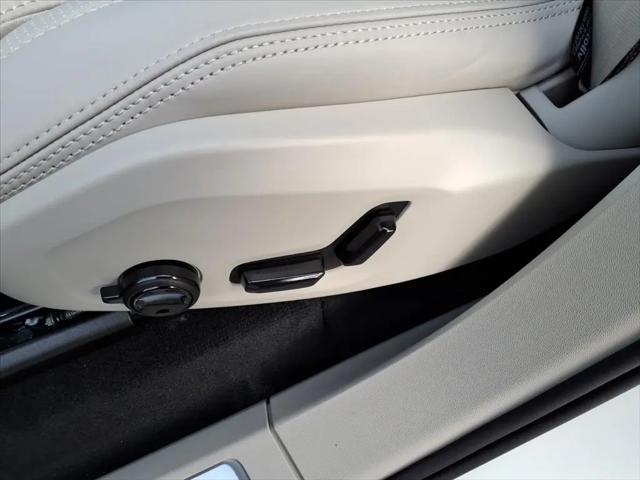 2026 Volvo XC90 Ultra, B6 AWD Gas (mild hybrid), Gasoline, Bright, 7 Seats