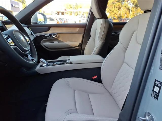 2026 Volvo XC90 Plus, B6 AWD Gas (mild hybrid), Gasoline, Bright, 7 Seats