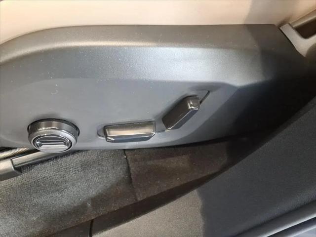 2026 Volvo XC90 Plus, B6 AWD Gas (mild hybrid), Gasoline, Bright, 7 Seats
