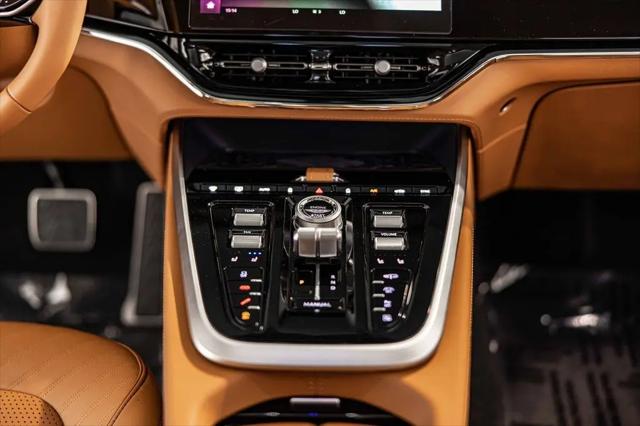 2026 Aston Martin DBX 707