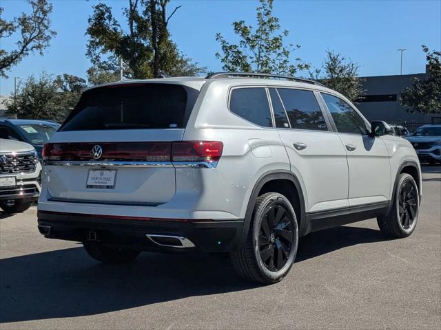 2026 Volkswagen Atlas SE with Technology