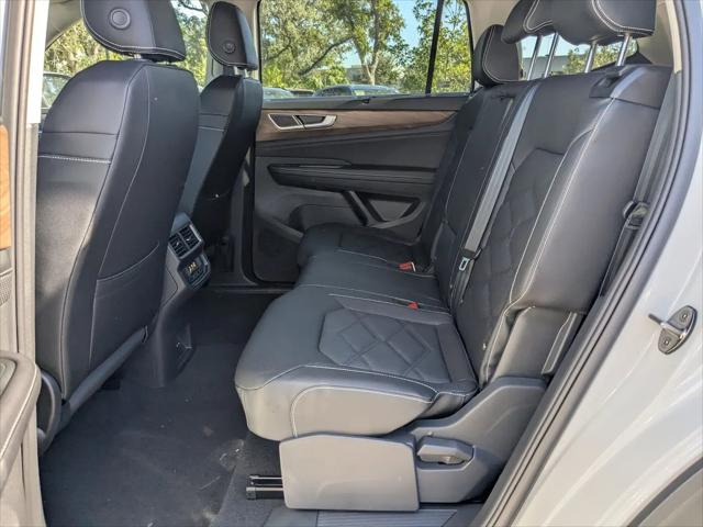 2026 Volkswagen Atlas SE with Technology